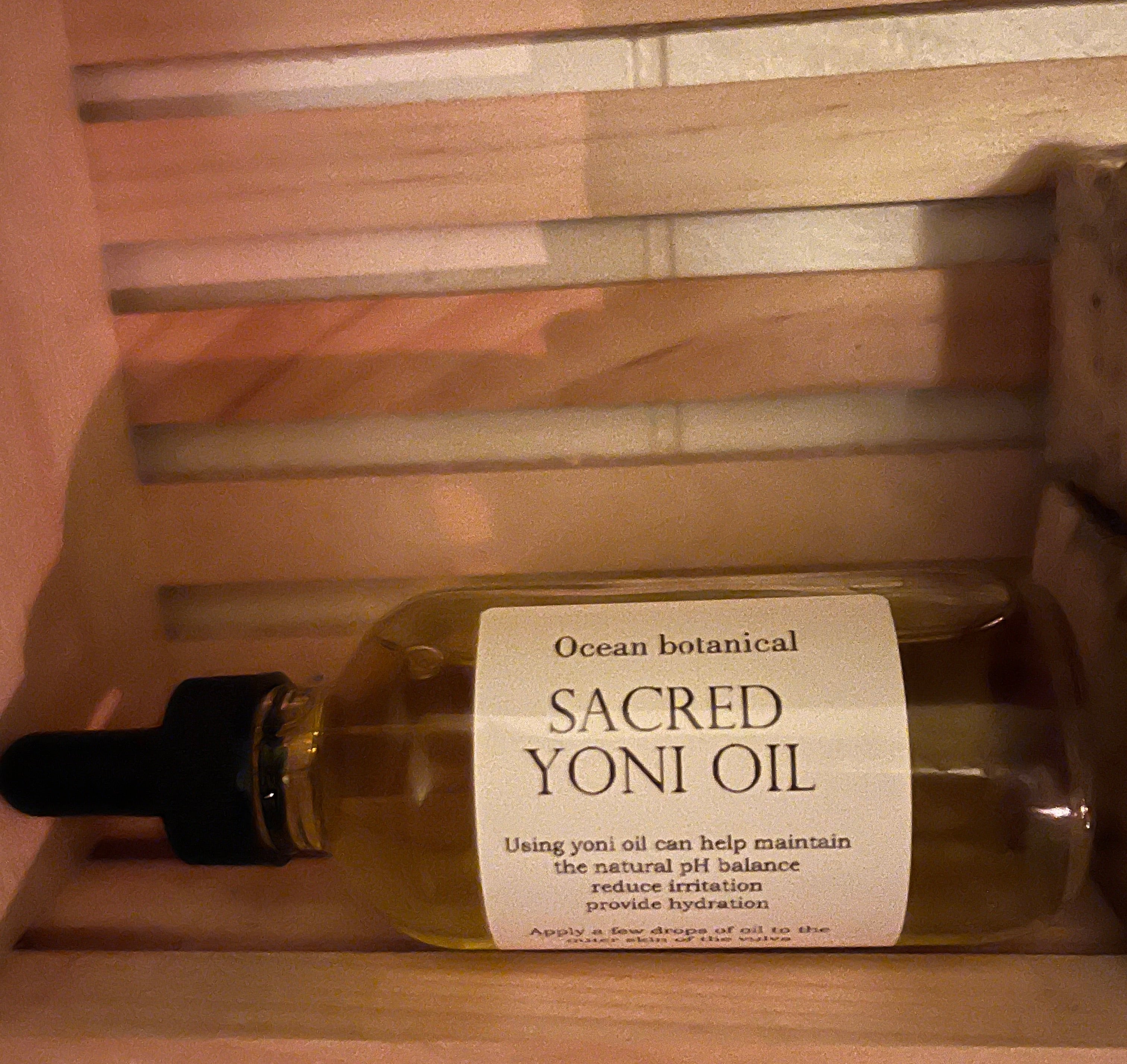Sacred yoni oil