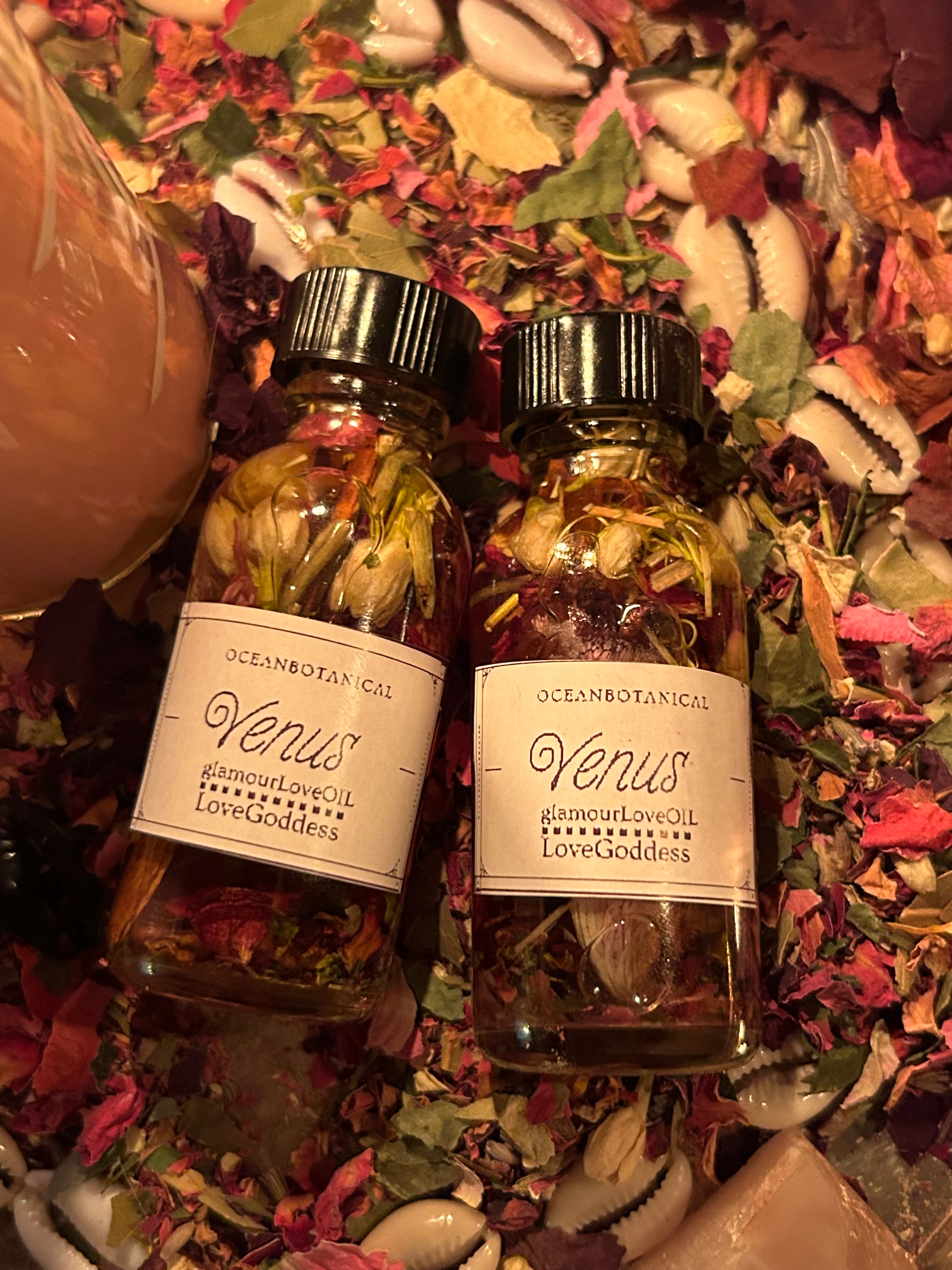 ✨Venus glamour love oil